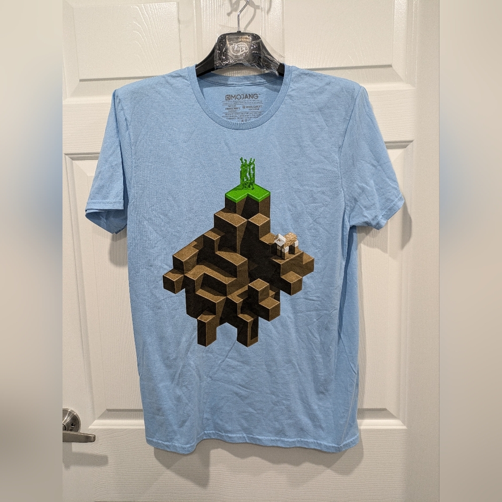 Rare Minecraft Minechest exclusive Plains T-Shirt Loot Crate June 2017